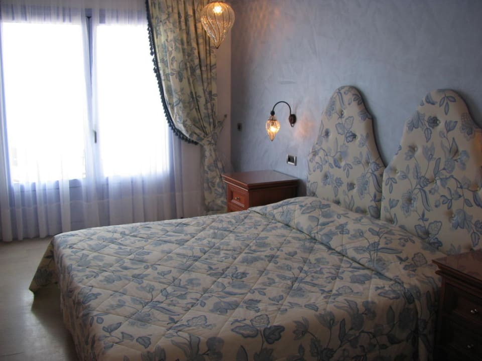 Wyremontowany pokój w budynku głównym Hotel Serita Beach