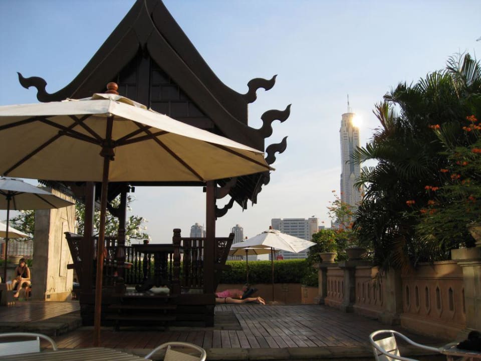 At the pool floor Hotel Century Park