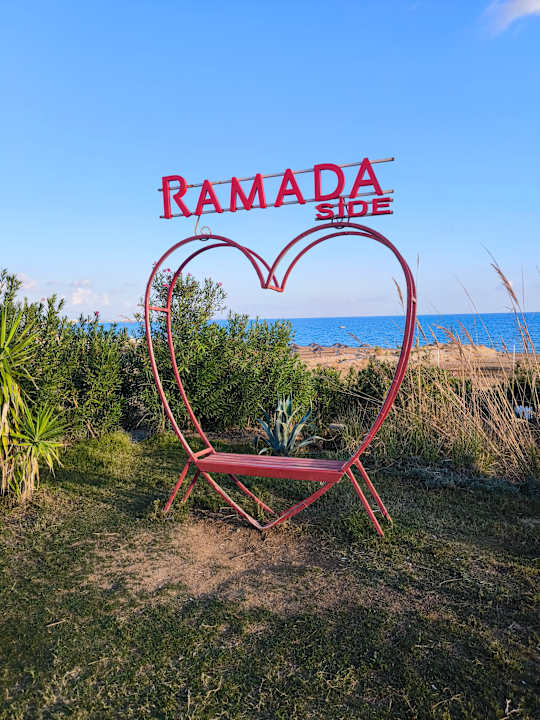 Strand Ramada Resort by Wyndham Side