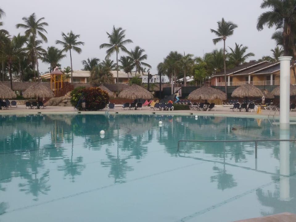 Pool Hotel Grand Palladium Palace Resort, Spa & Casino