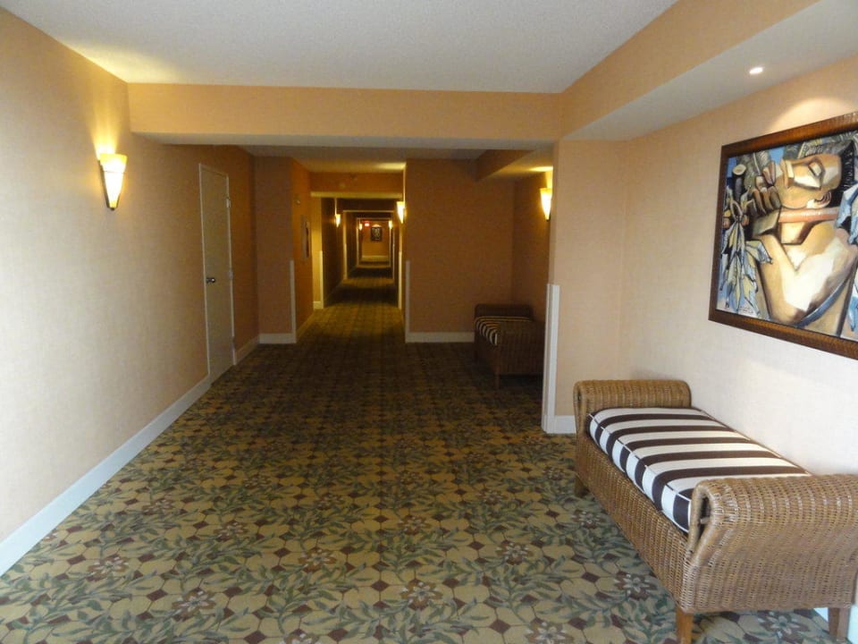 Hotelflur Maui Coast Hotel