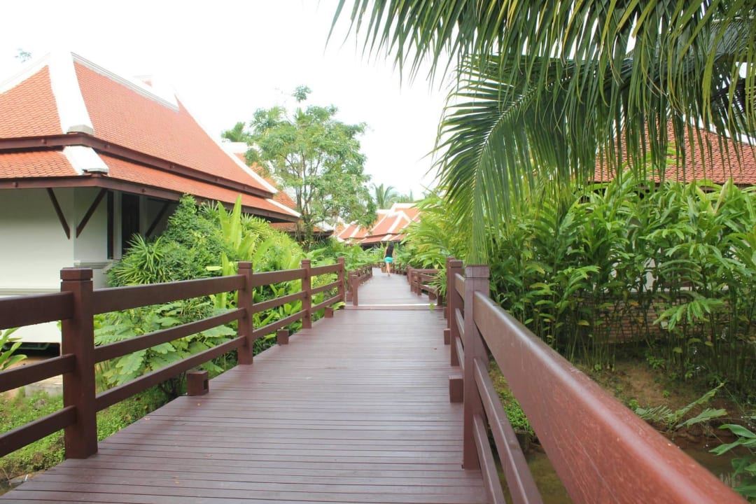 Weg zum Strand Khaolak Laguna Resort