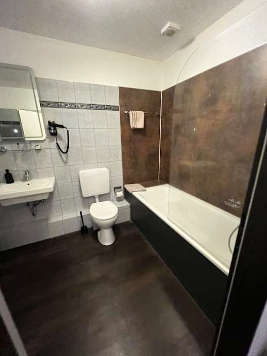 Zimmer Sporthotel Racket Inn