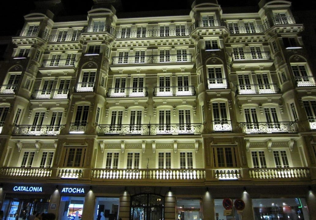 Night view Hotel Catalonia Atocha