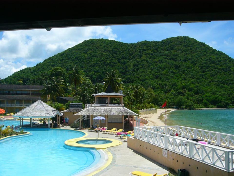 Pool und Strand St Lucian by Rex Resorts  (Im Umbau/Renovierung)