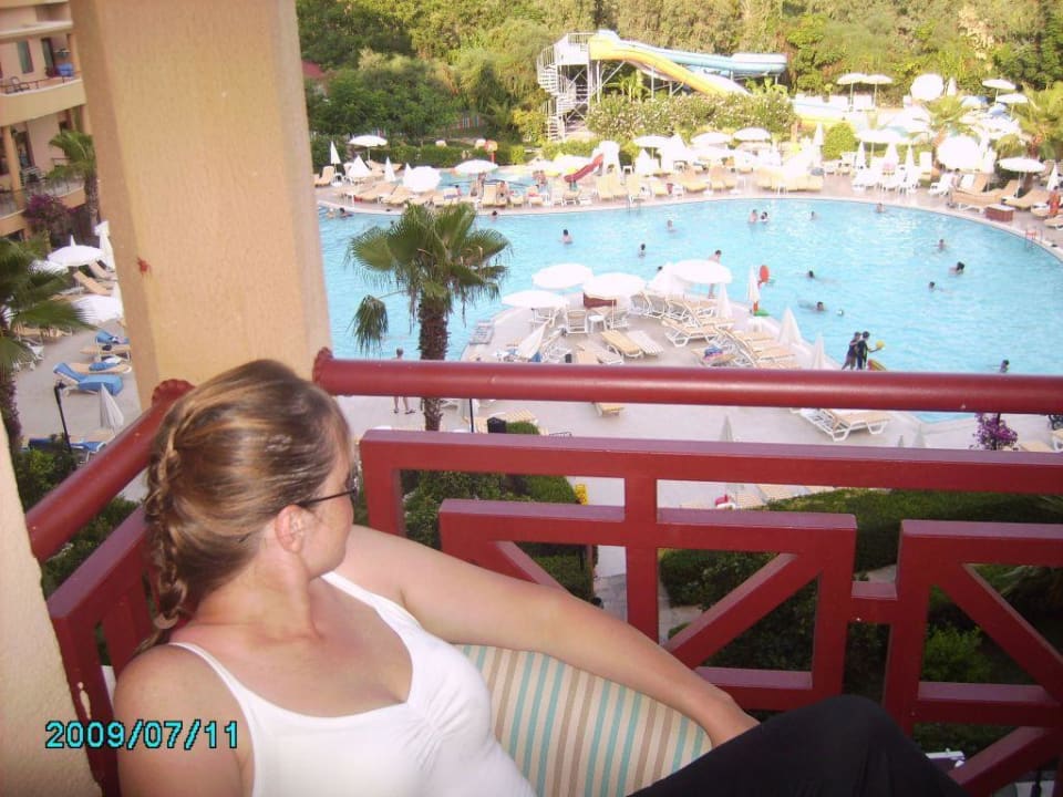 Widok z naszego balkonu Bella Resort & Spa