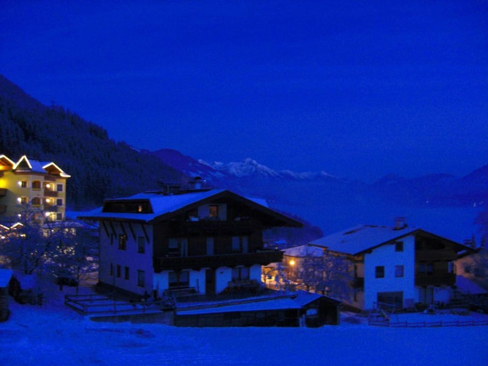 Nachtuafnahme Platzlhof - Mein Hotel im Zillertal