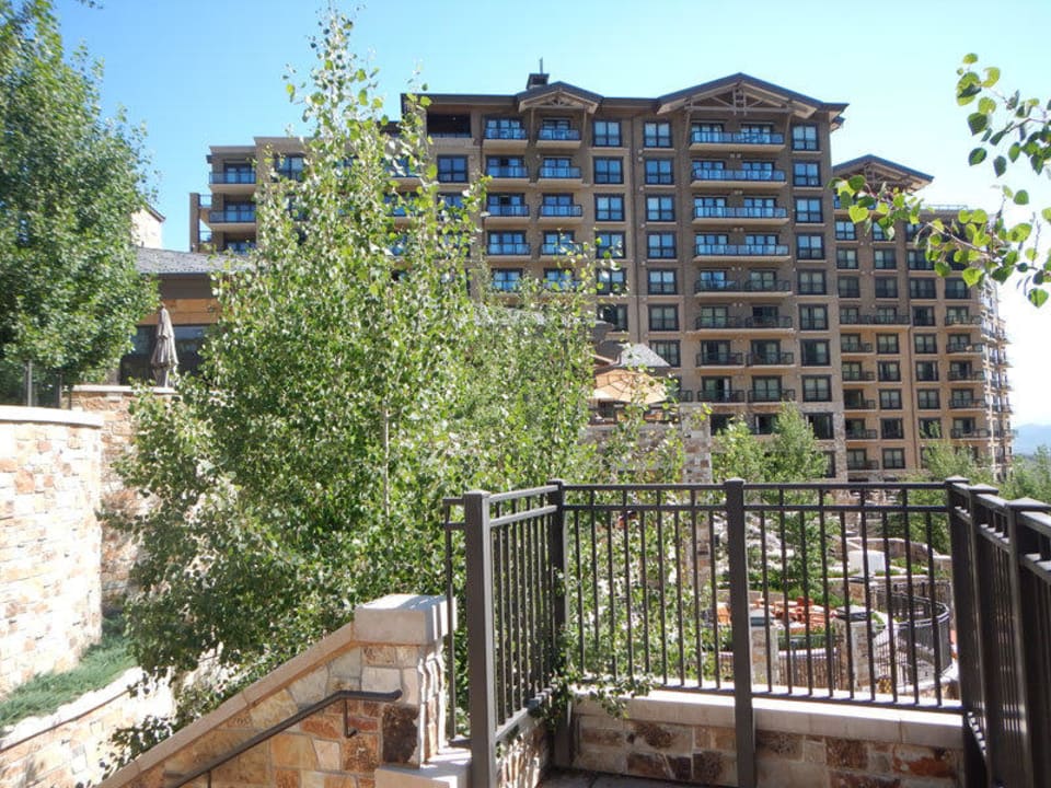 Rückansicht des Hotels Hotel The St. Regis Deer Crest Resort