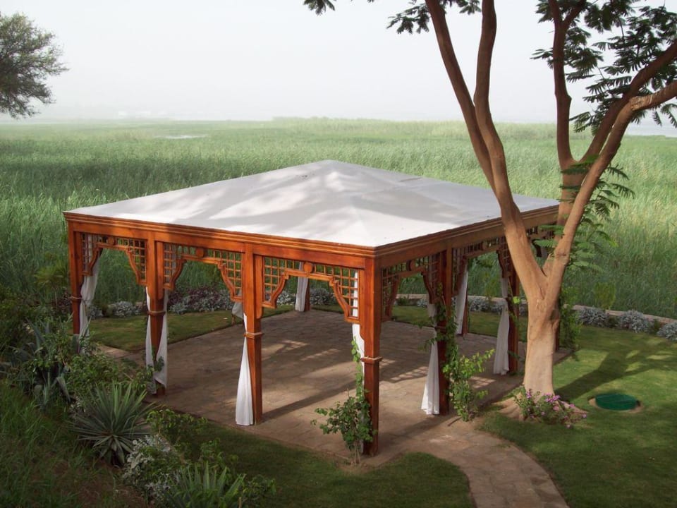 Queens Island Jolie Ville Kings Island Luxor