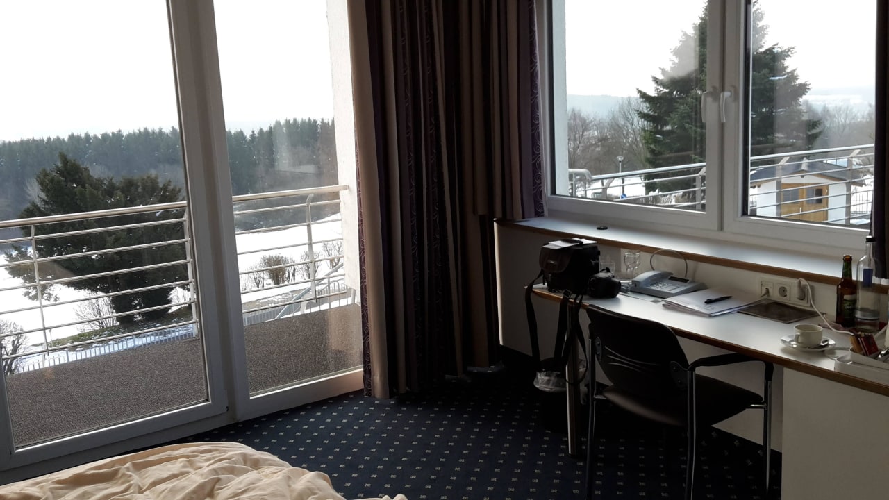 Schöne Aussicht aus dem Superior-Zimmer Wildpark Hotel