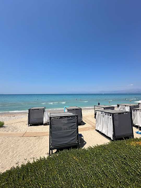 Strand Acharavi Beach Hotel