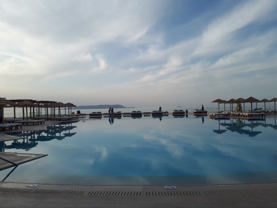 Pool Mitsis Selection Rinela