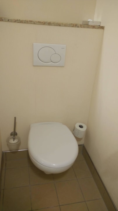 WC Courtyard by Marriott Prague City