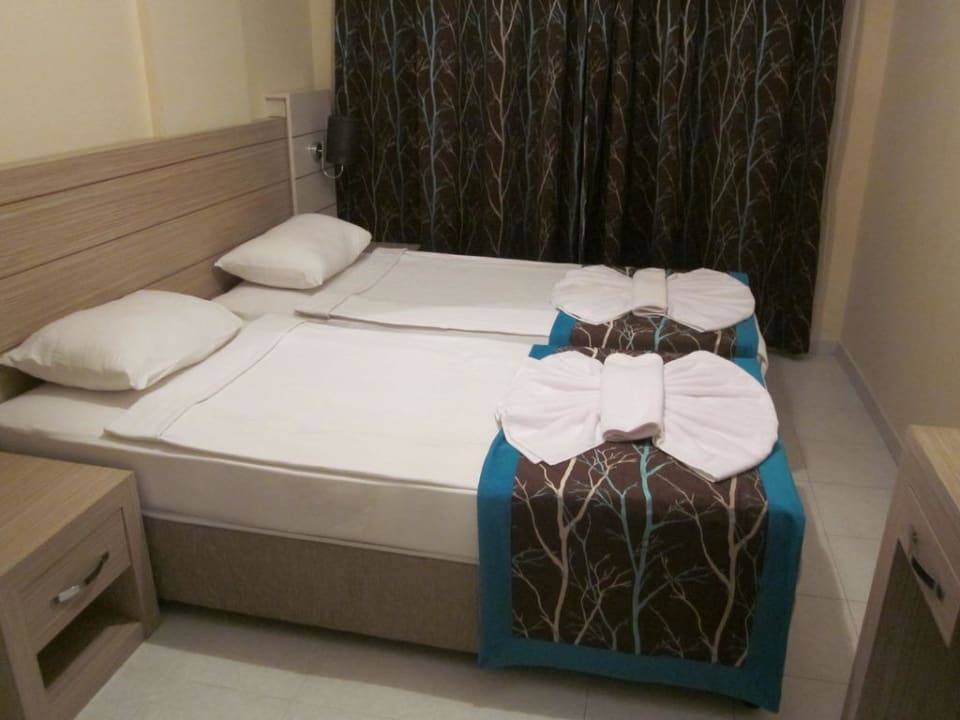 Bedroom nr. 1 Kaila Beach Hotel