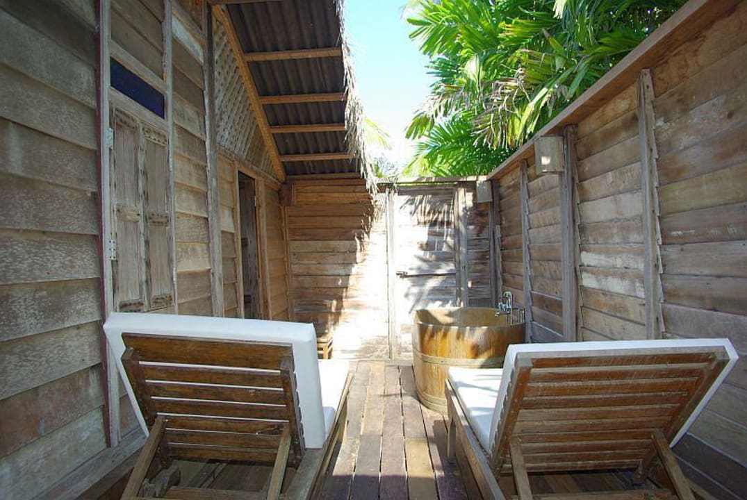 Open Air Bad Hotel Bon Ton Resort