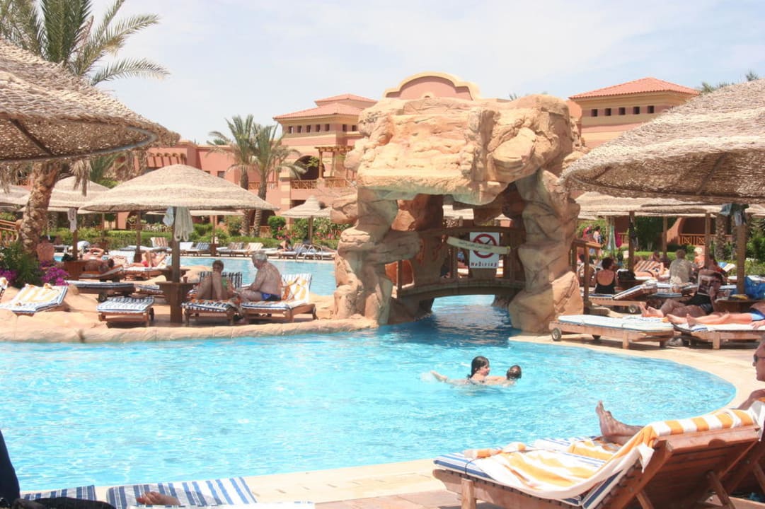 Poollandschaft Charmillion Gardens Aquapark
