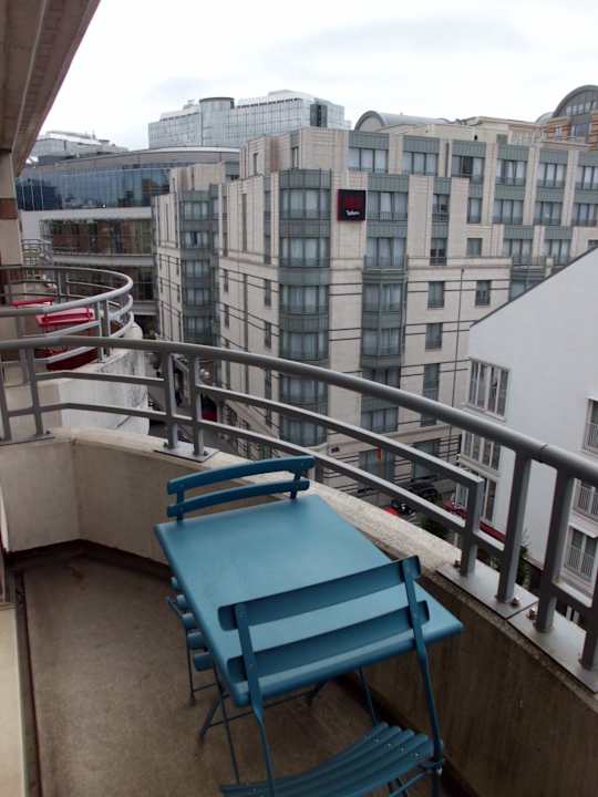 Zimmer Thon Residence Parnasse