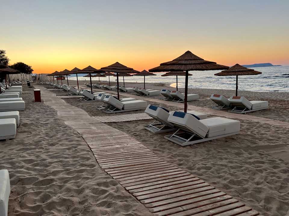 Strand Paralos Kosta Alímia