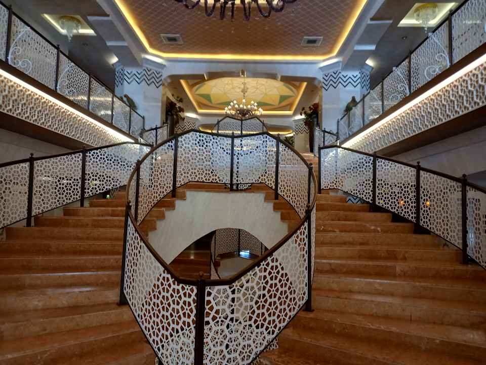 Lobby Royal Taj Mahal Hotel