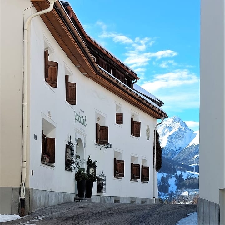 Lobby Engadiner Boutique Hotel GuardaVal