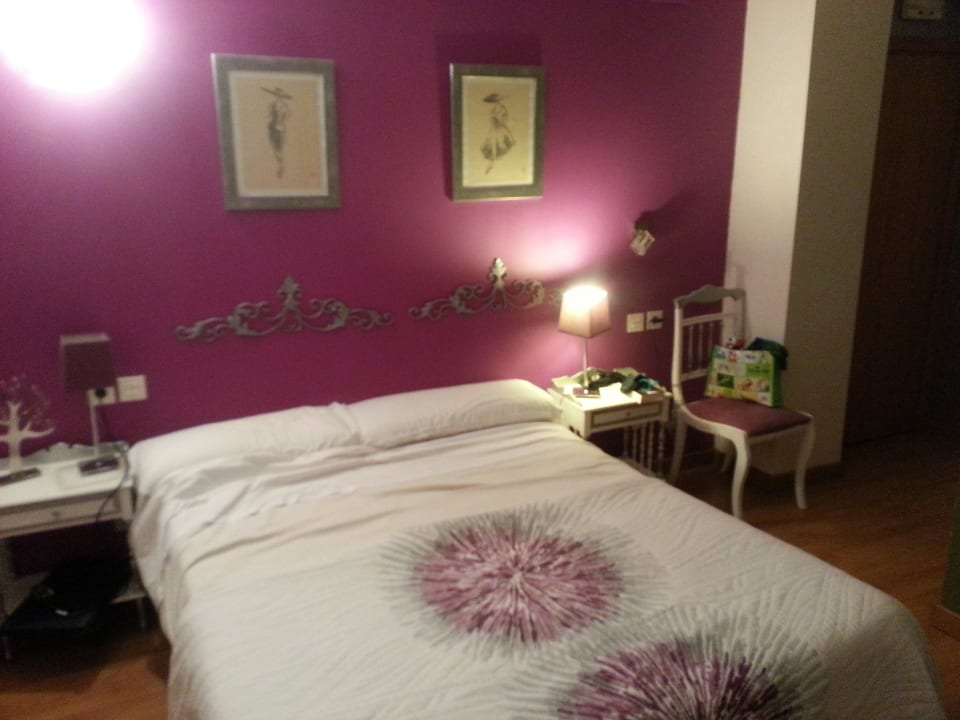 Unterschiedlich, aber jeweils stimmig eingerichtet Hotel Donosti