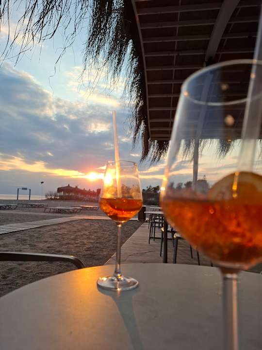 Strand Lara Barut Collection