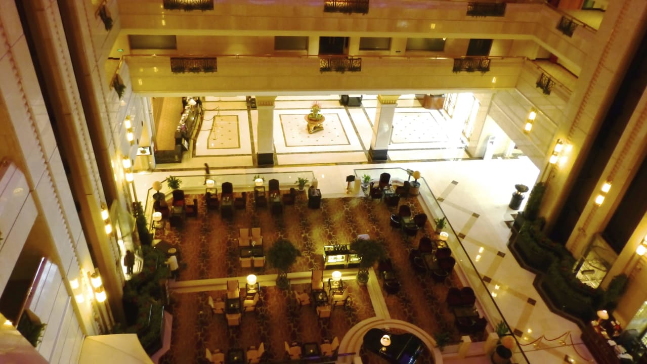 Blick aus dem Aufzug Oriental Riverside Bund View Hotel Shanghai