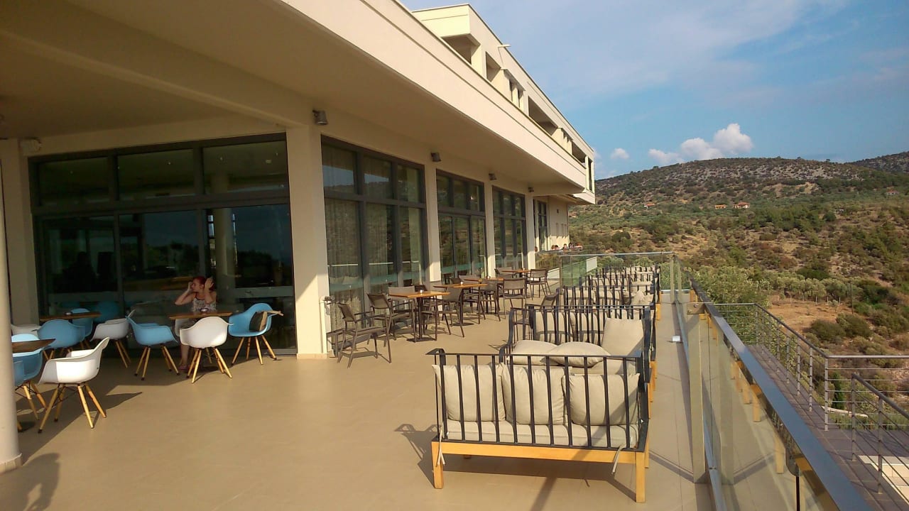 Die Sitz "Ecke" zum relaxen neben der Bar Aeolis Thassos Palace