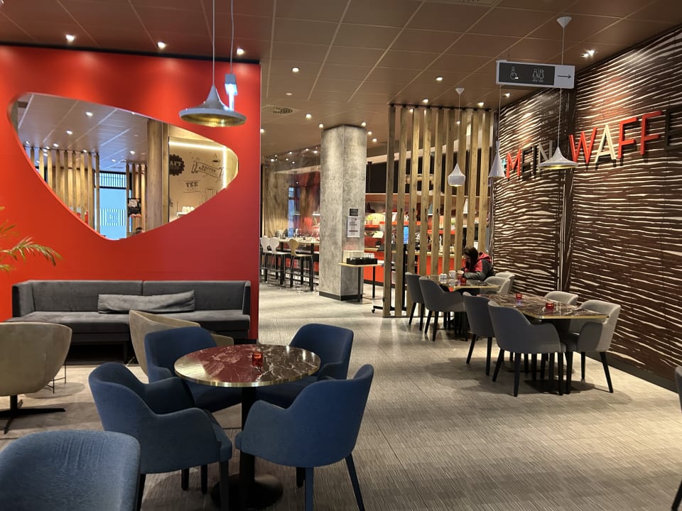 Lobby ibis Berlin Hauptbahnhof