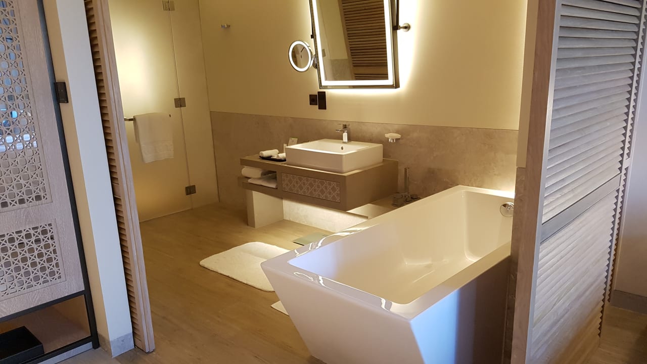 Zimmer Saadiyat Rotana Resort &  Villas