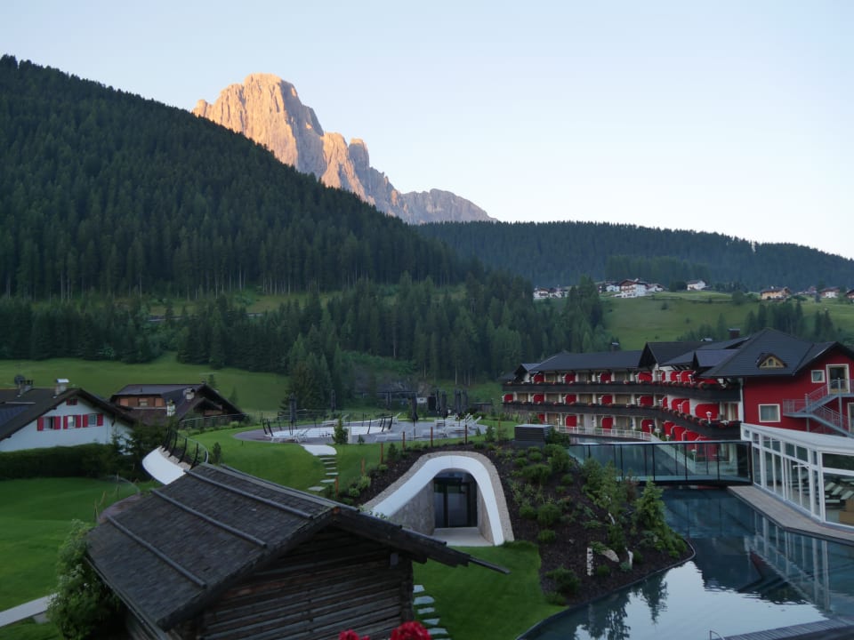 Außenansicht Hotel Alpenroyal