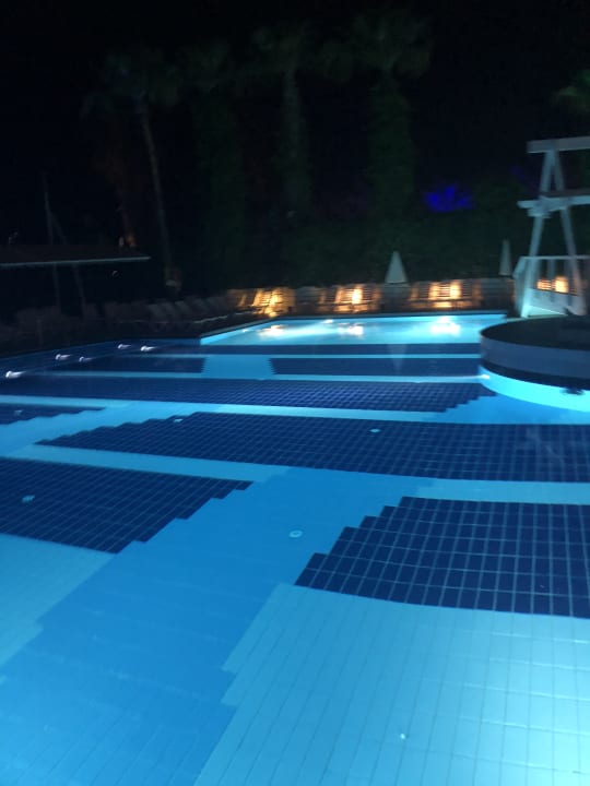 Pool Sealife Buket Resort & Beach