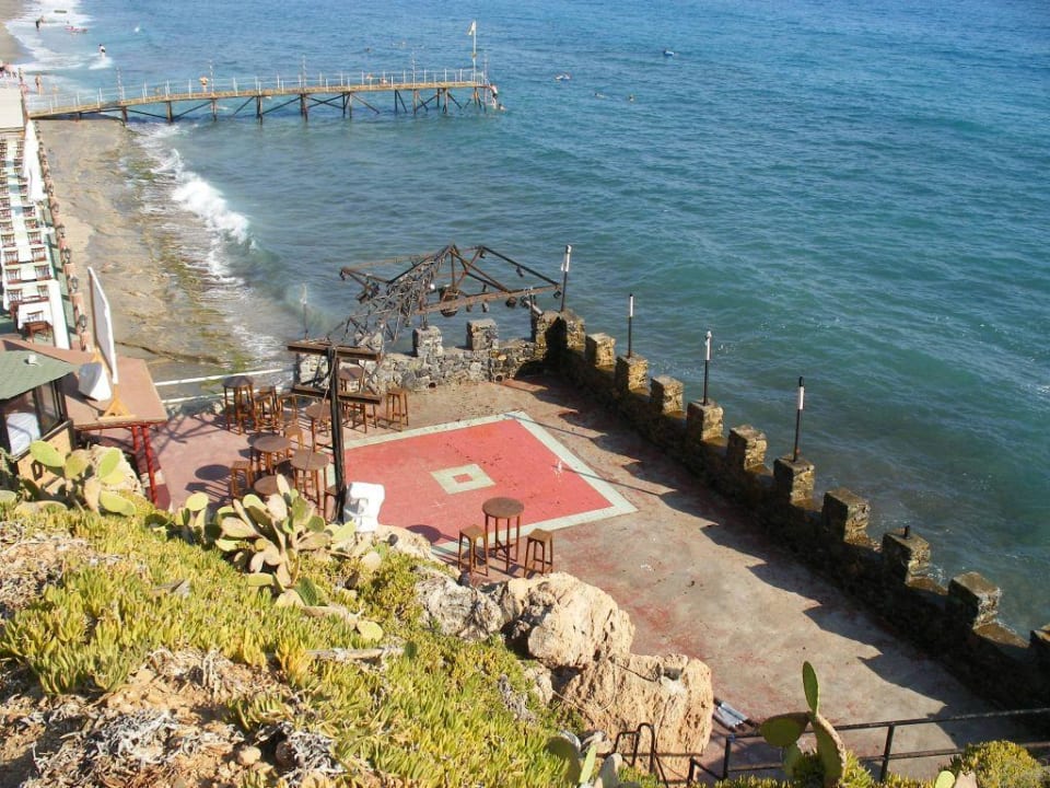 Blick auf die Open Air Disco Green Paradise Beach Hotel