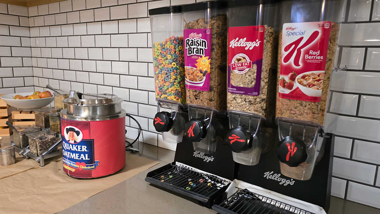 Gastro Country Inn & Suites by Radisson, Seattle-Tacoma International Airport, WA