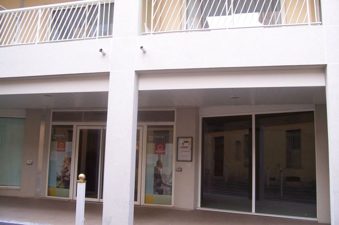 Eingang aussen Aparthotel Adagio City Monaco Monte Cristo