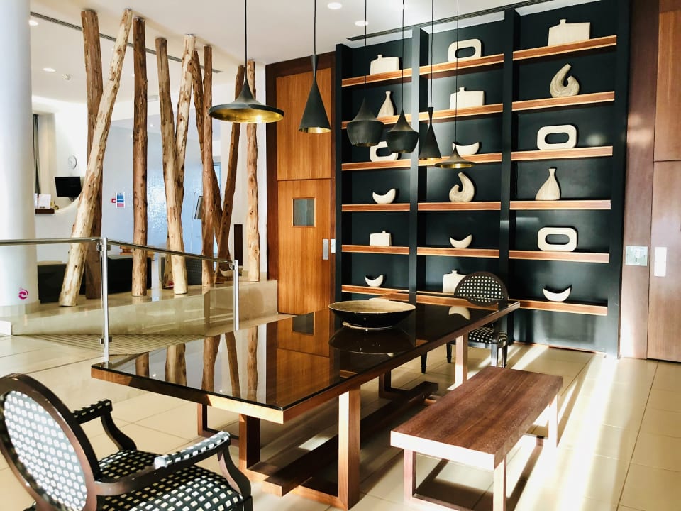 Lobby Napa Mermaid Hotel & Suites