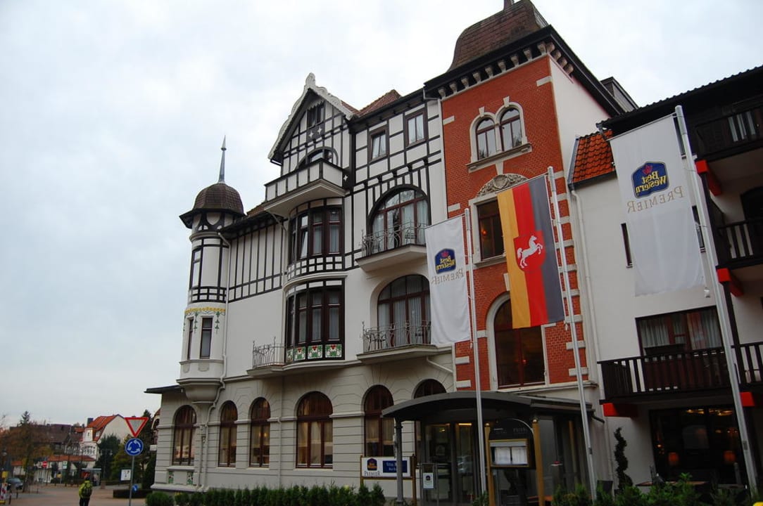 Seitliche Außenansicht Göbel's Vital Hotel Bad Sachsa