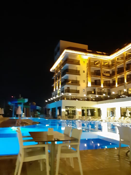 Gastro Glamour Resort & Spa