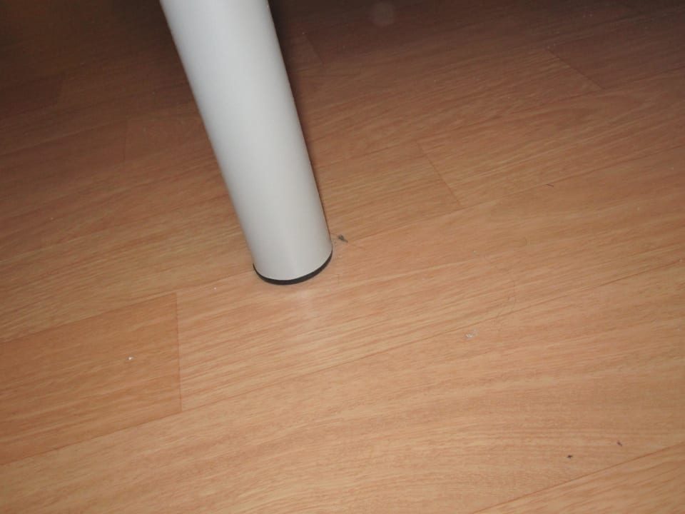 Mangelhafte Reinigung! B&B HOTEL Flensburg-City