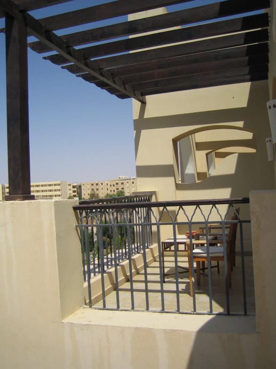 Ausblick auf die anderen Balkone Hotel JAZ Makadi Star & Spa