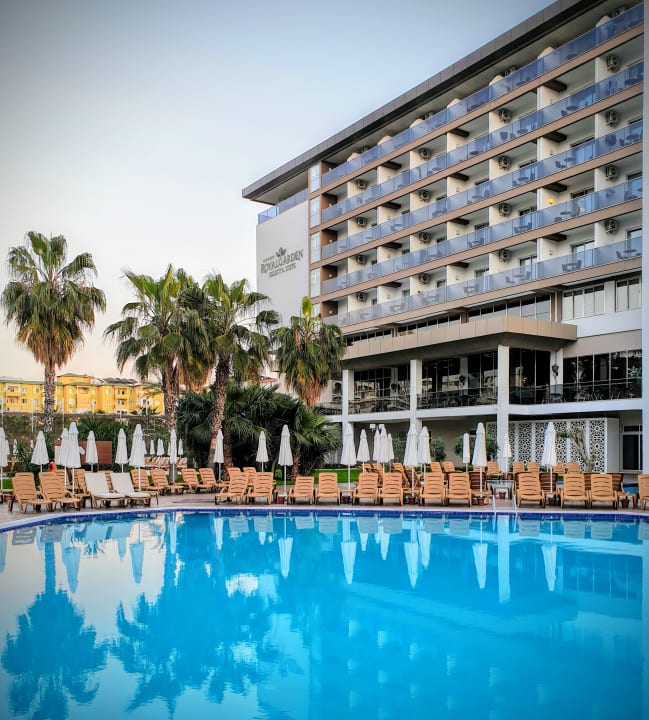 Außenansicht Hotel Royal Garden Beach