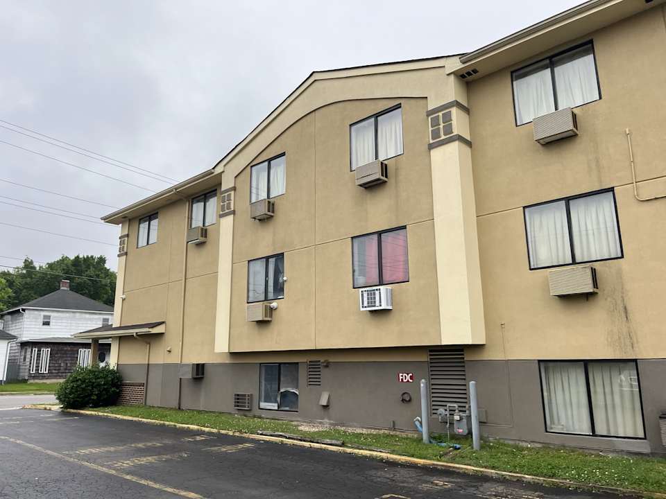 Außenansicht Hotel Super 8 Petersburg Hopewell