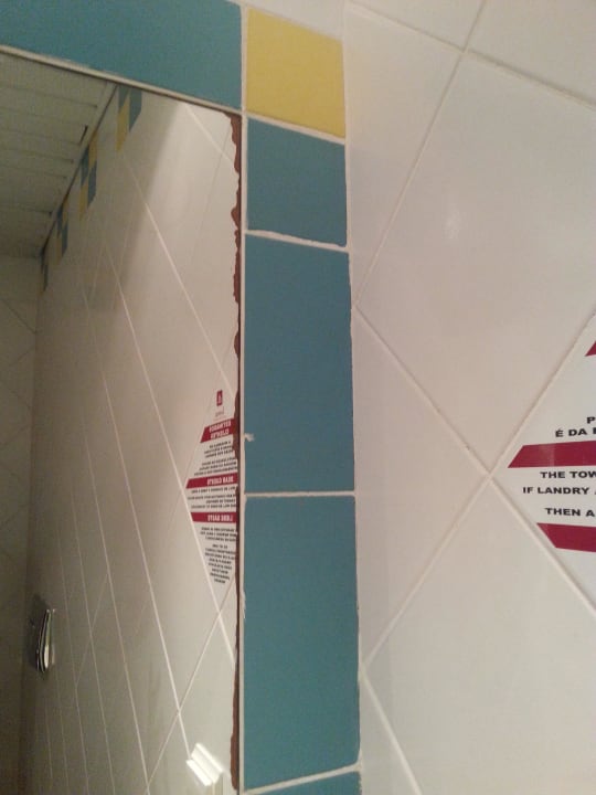 Spiegel mit Altersschwäche Luna Miramar Club