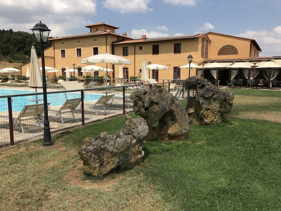 Außenansicht Hotel Casolare le Terre Rosse