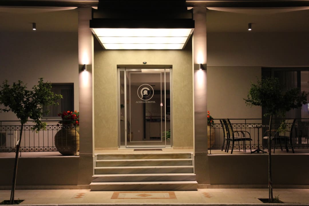 Außenansicht Achilles Hotel