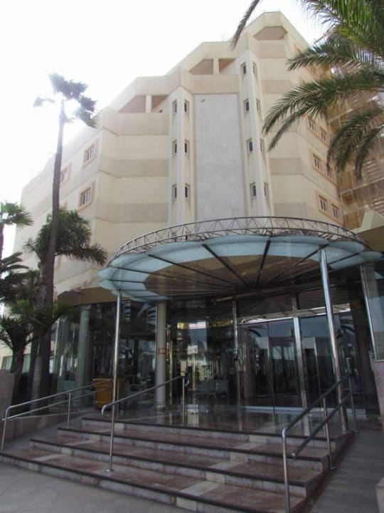 Entrance Corallium Dunamar by Lopesan Hotels