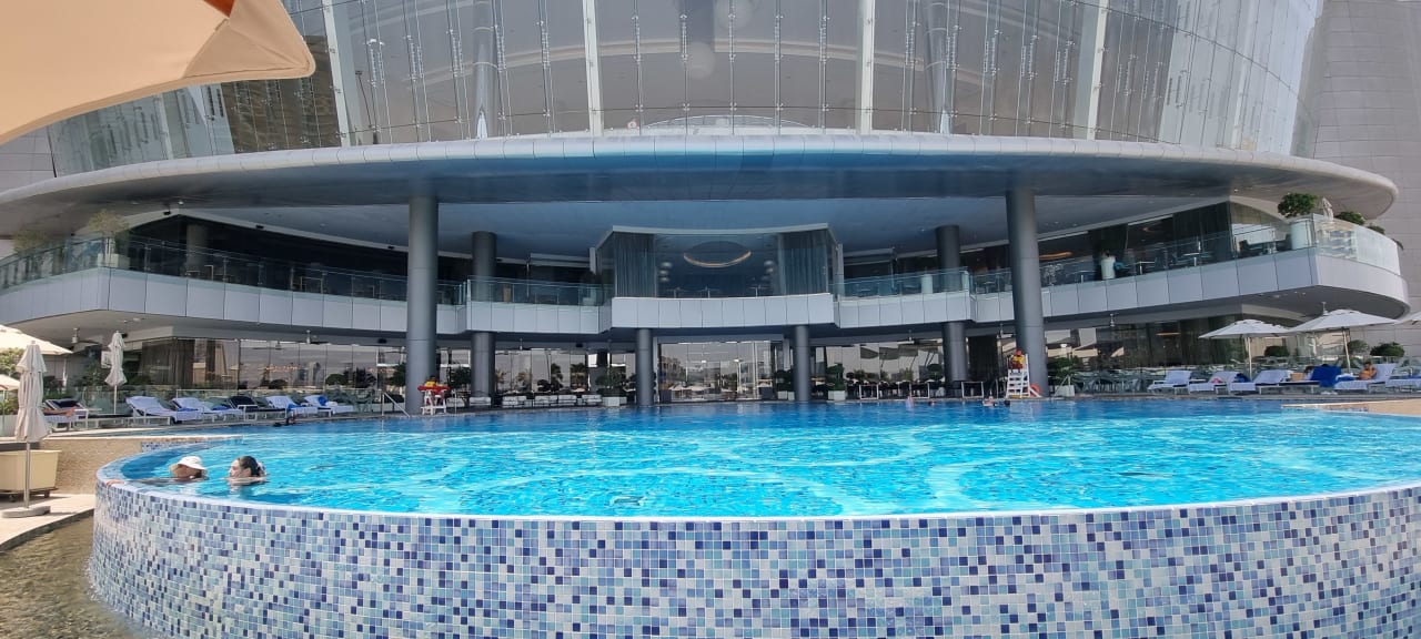 Pool Conrad Abu Dhabi Etihad Towers