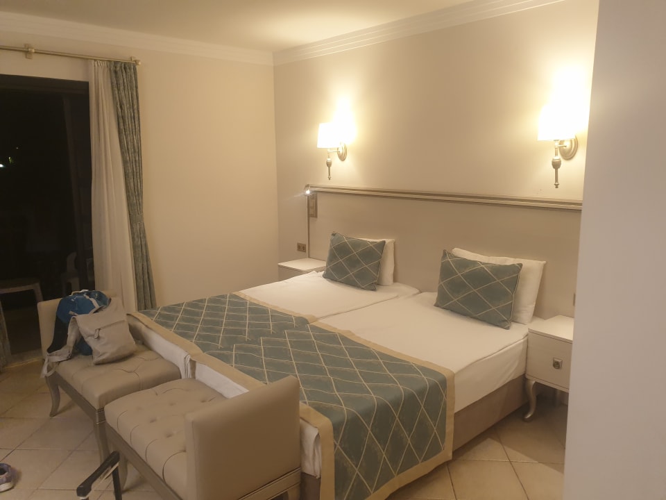 Zimmer Starlight Resort Hotel