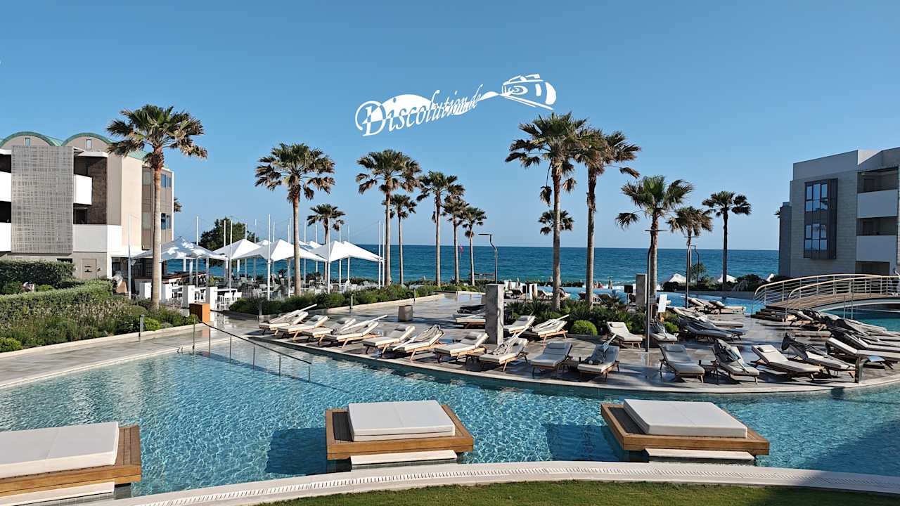 Pool AMIRA Luxury Resort  Adults Only