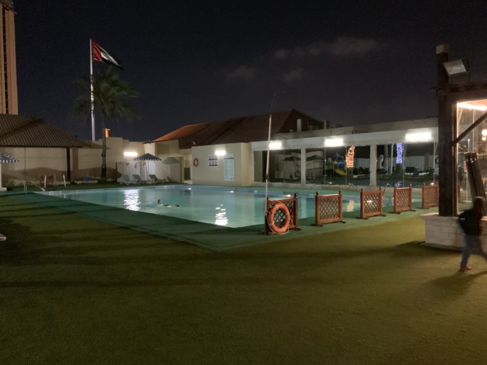 Pool Ras Al Khaimah Hotel